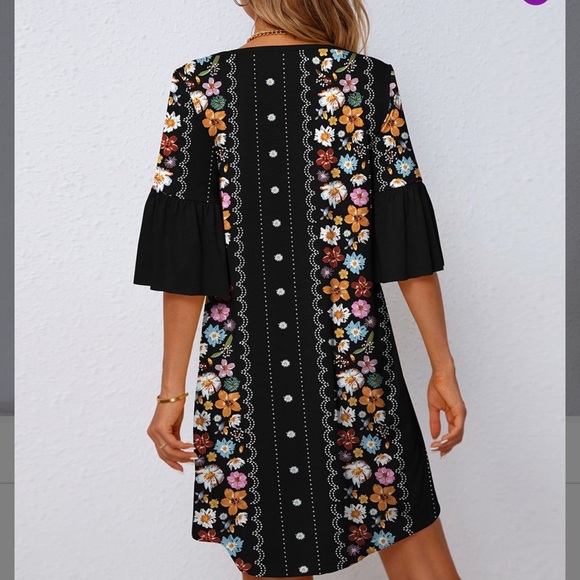 Ladies dress Sakurafiua floral size large - Picture 2 of 4